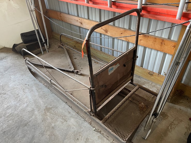 #7606-•-dog-sled-image-3