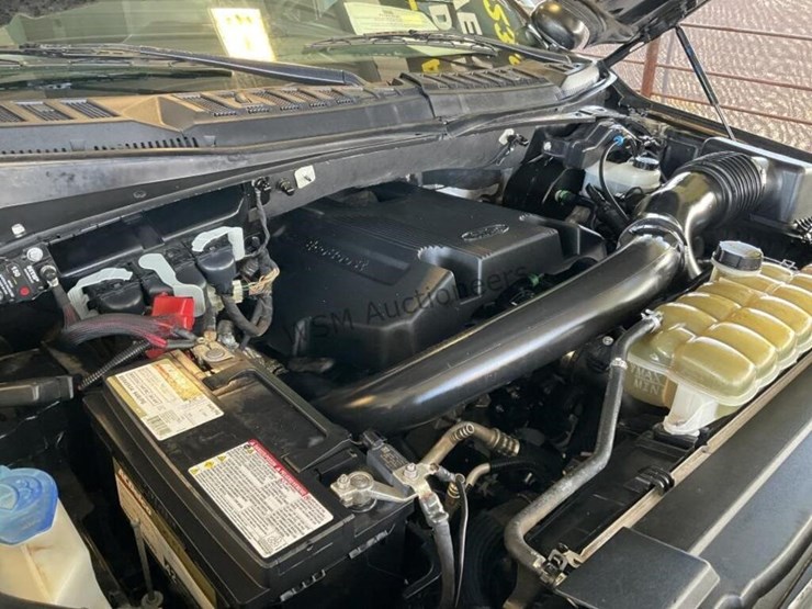 2020-ford-f150-image-12