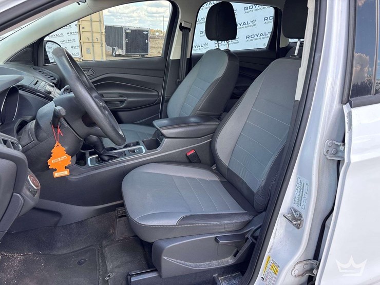 2017-ford-escape-image-12