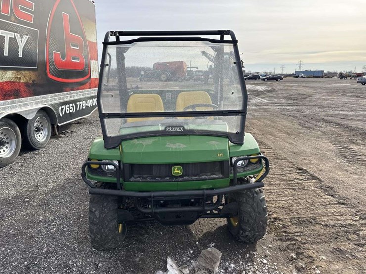 john-deere-gator-image-6