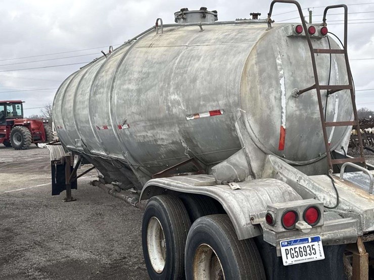 1965-fruehauf-trailer-image-5