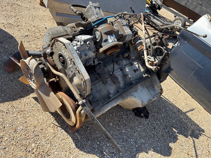 #1647-•-5.9-cummins-engine-image-1