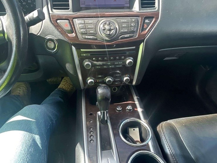2013-nissan-pathfinder-image-20