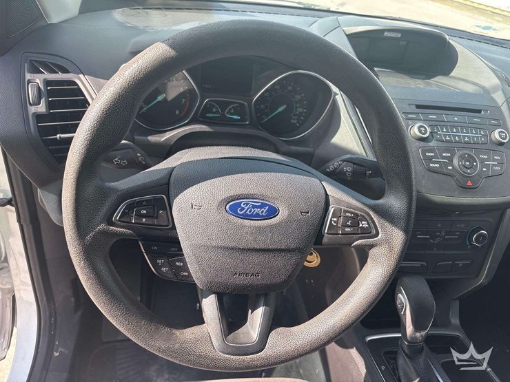 2017-ford-escape-image-11