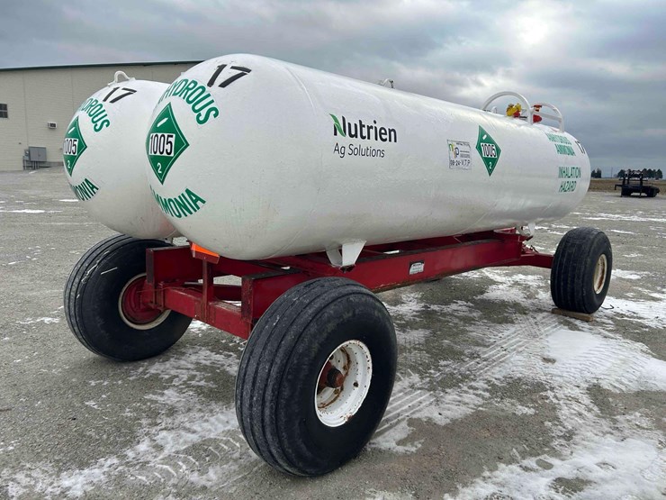 ag-systems-twin-1000-gal.-nh3-tanks-on-gear-#17-image-15