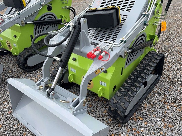 unused-mini-skid-steer-loader-image-1