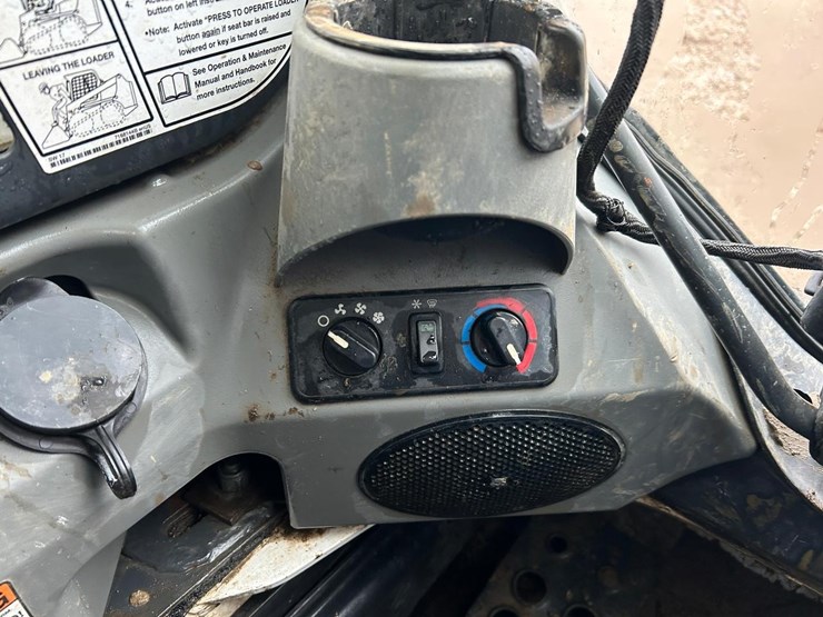 2018-bobcat-t770-image-24