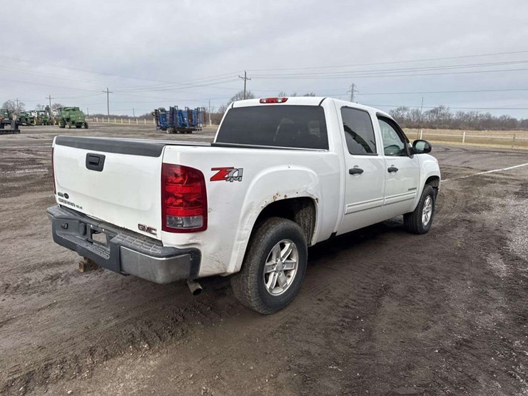 2011-gmc-sierra-1500-image-5