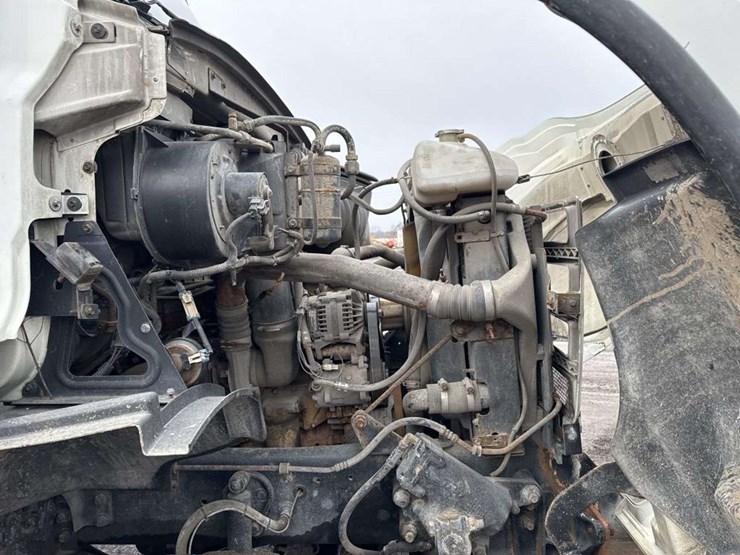 2002-sterling-l7500-image-22