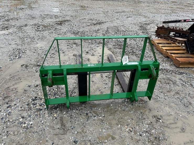 frontier-48"-pallet-forks-image-4