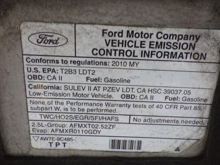 2010-ford-escape-image-12