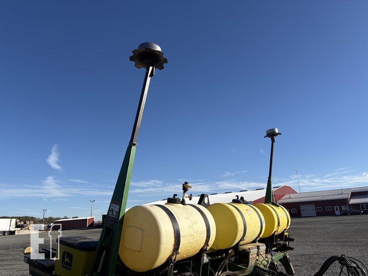 john-deere-7200-image-5