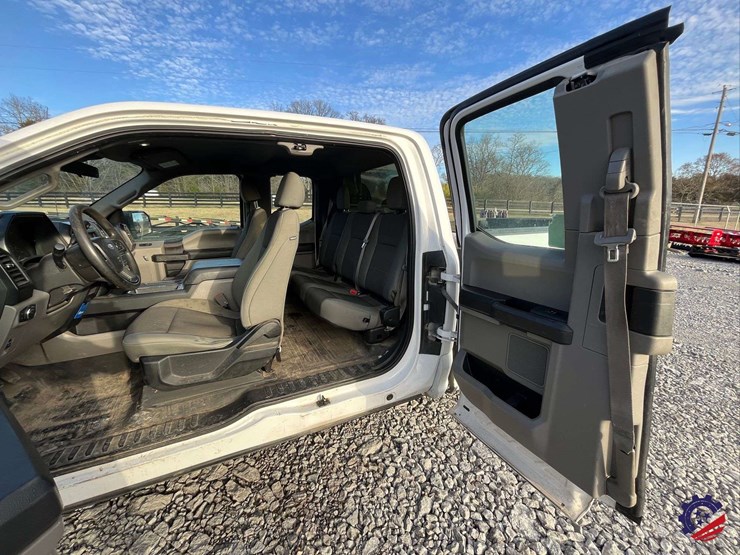 2019-ford-f150-xl-image-48