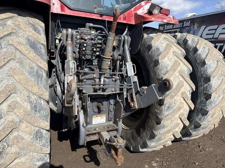 buhler-versatile-2180-image-11
