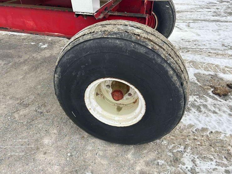 ag-systems-twin 1000-gal.-nh3-tanks-on-gear-#g5-image-20