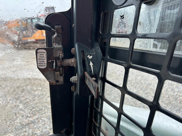 bobcat-s750-image-26