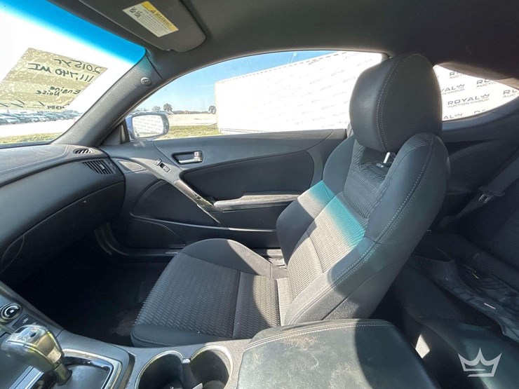 2015-hyundai-genesis-3.8-coupe-image-20