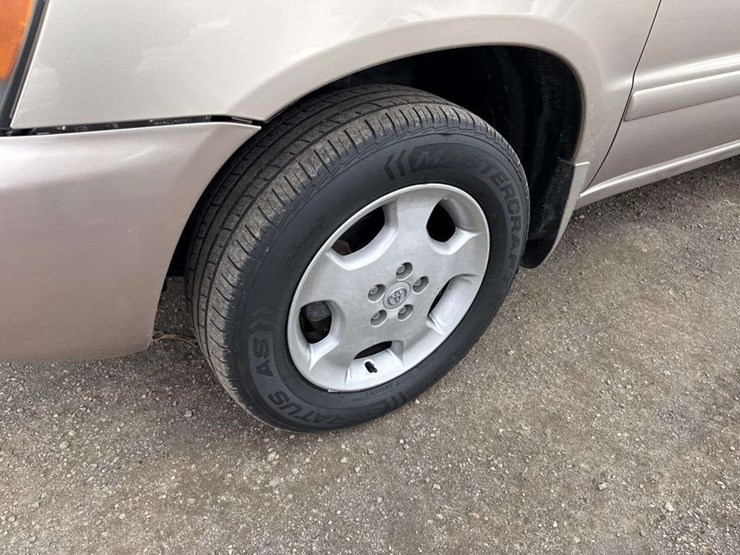 2005-toyota-highlander-image-7