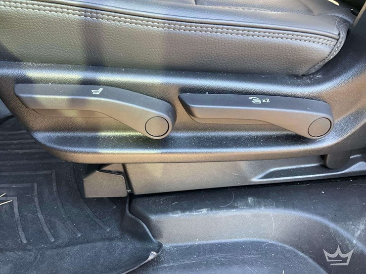 2024-gmc-yukon-denali-image-29