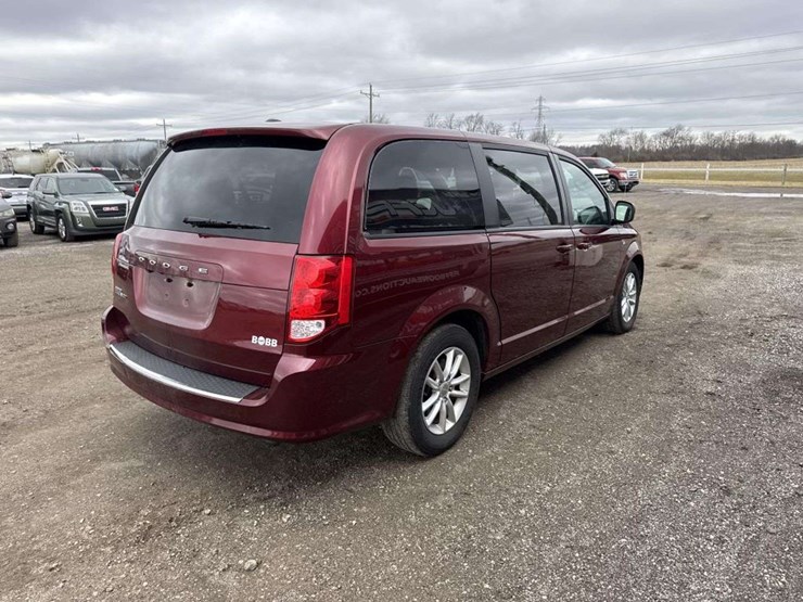 2019-dodge-grand-caravan-image-4
