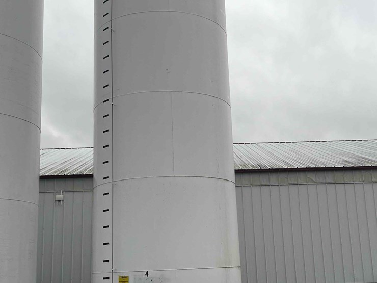25,000-gallon-steel-tank-image-1
