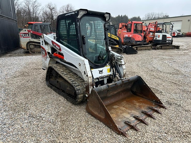 2023-bobcat-t450-image-6