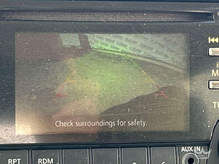 2014-nissan-quest-image-19