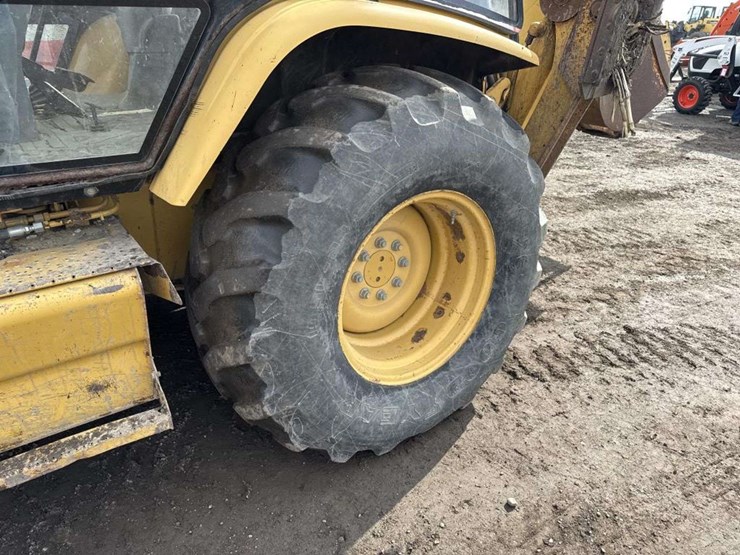 caterpillar-426c-image-9