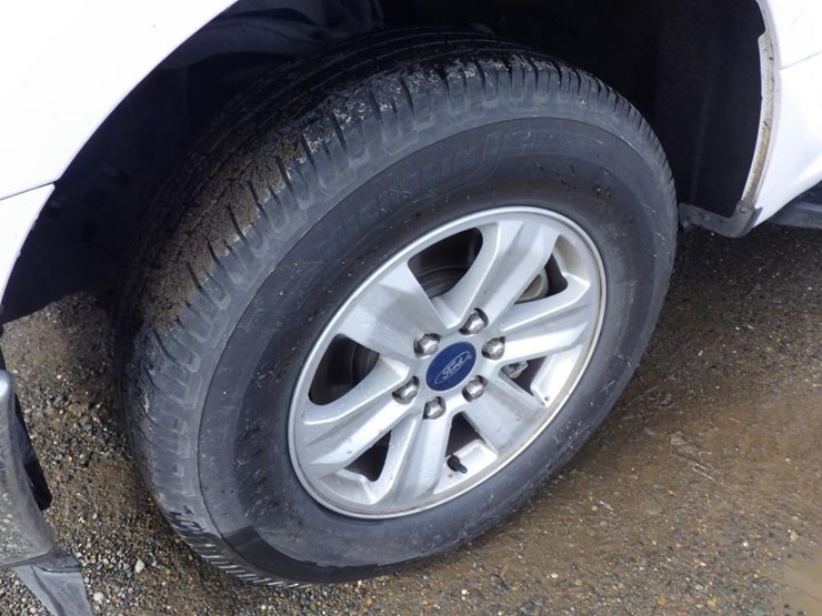 2020-ford-f150-image-11