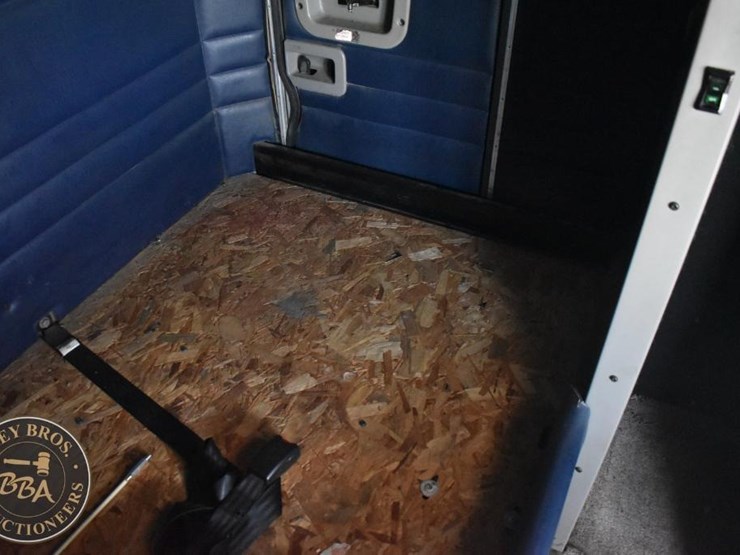 2007-peterbilt-379-image-43