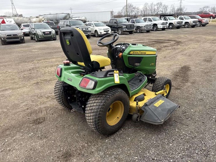 2013-john-deere-x750-image-4