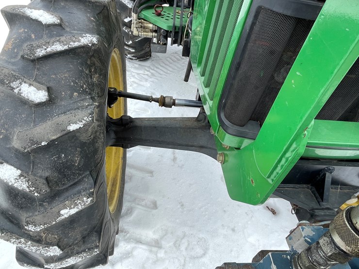 2001-john-deere-5205-image-11