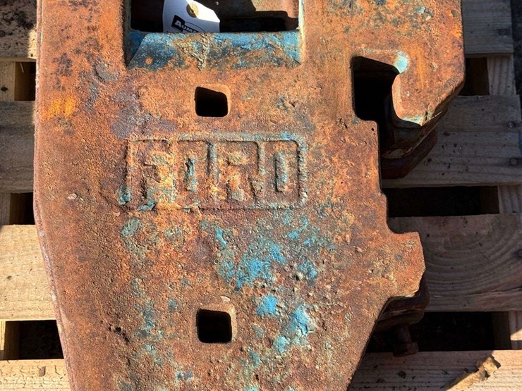 (4)-ford-suitcase-weights-image-1