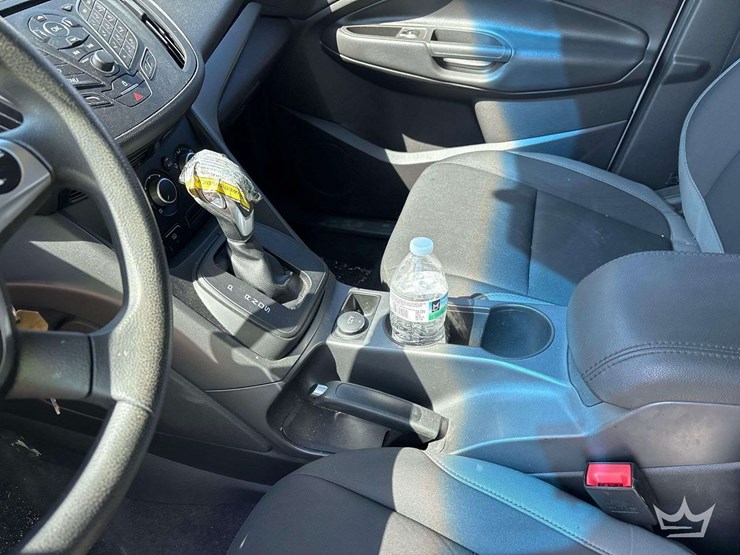 2015-ford-escape-image-16