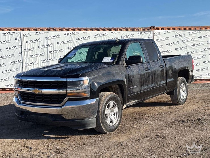 2019-chevrolet-silverado-1500-image-1