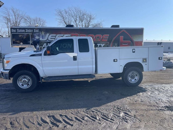 2015-ford-f350-image-2