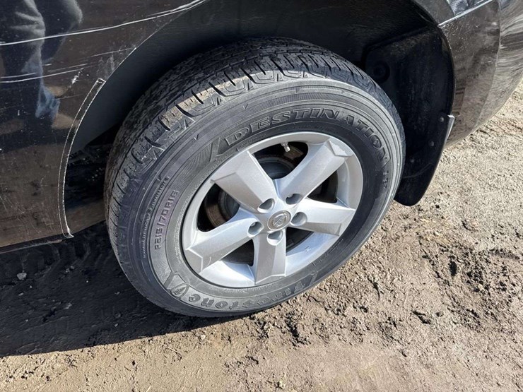 2010-nissan-rogue-image-9