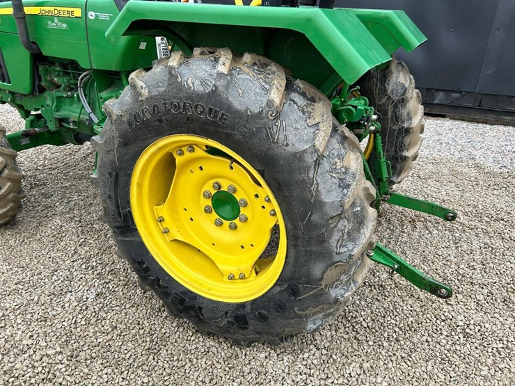 john-deere-5203-image-16