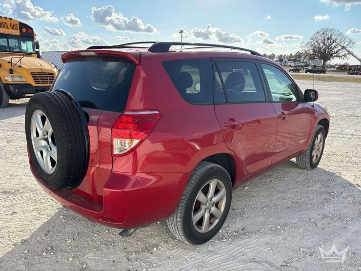 2007-toyota-rav4-image-3