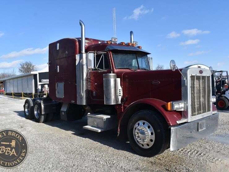 2004-peterbilt-379-image-19