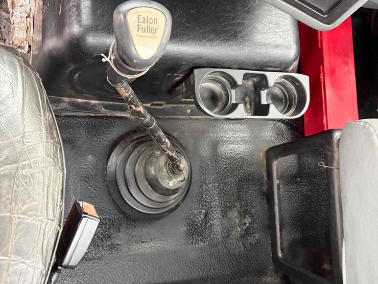 2007-international-8600-image-17