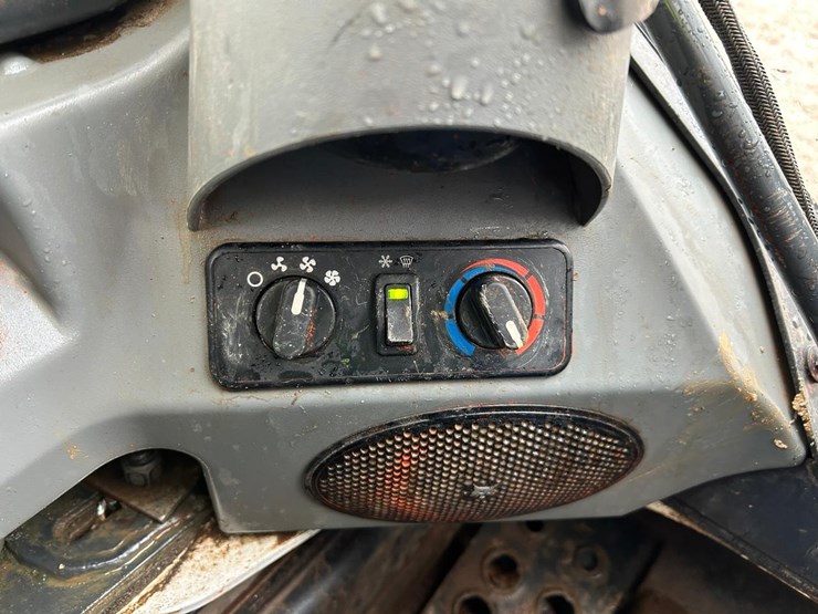 bobcat-t770-image-22