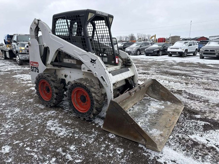 2011-bobcat-s175-image-5