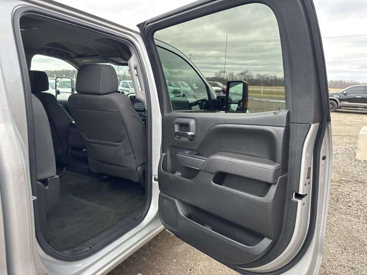 2017-chevrolet-silverado-1500-image-17