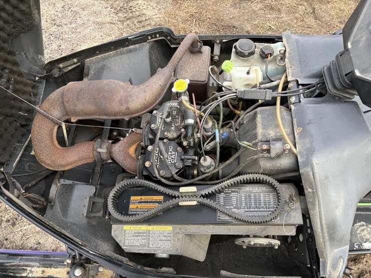 1995-caterpillar-550-image-6