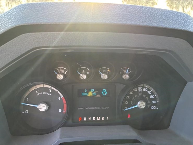 2016-ford-f550-image-14