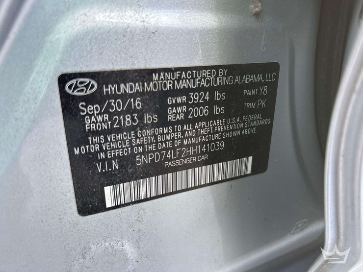 2017-hyundai-elantra-sedan-image-5