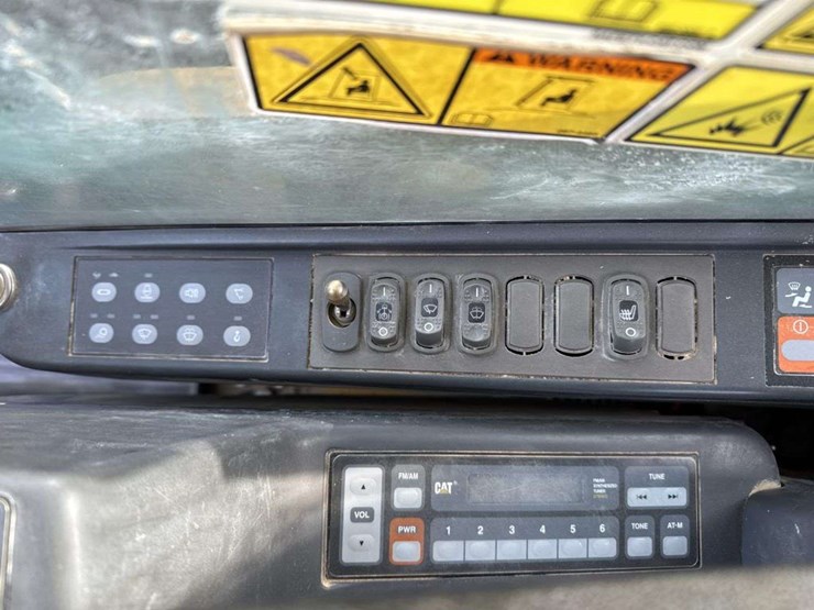 caterpillar-345d-image-22