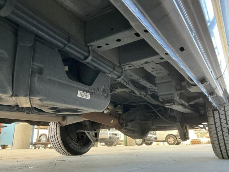 2019-ford-transit-image-27