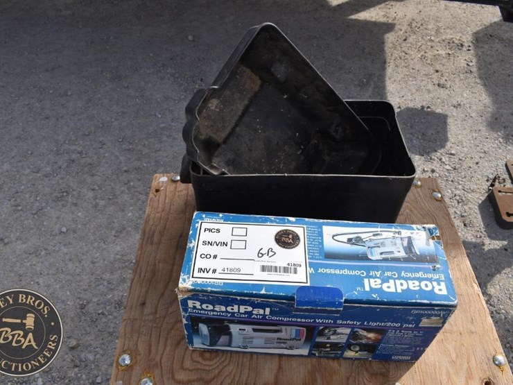 road-pal-emergency-welding-helment-and-battery-box-41809-image-2